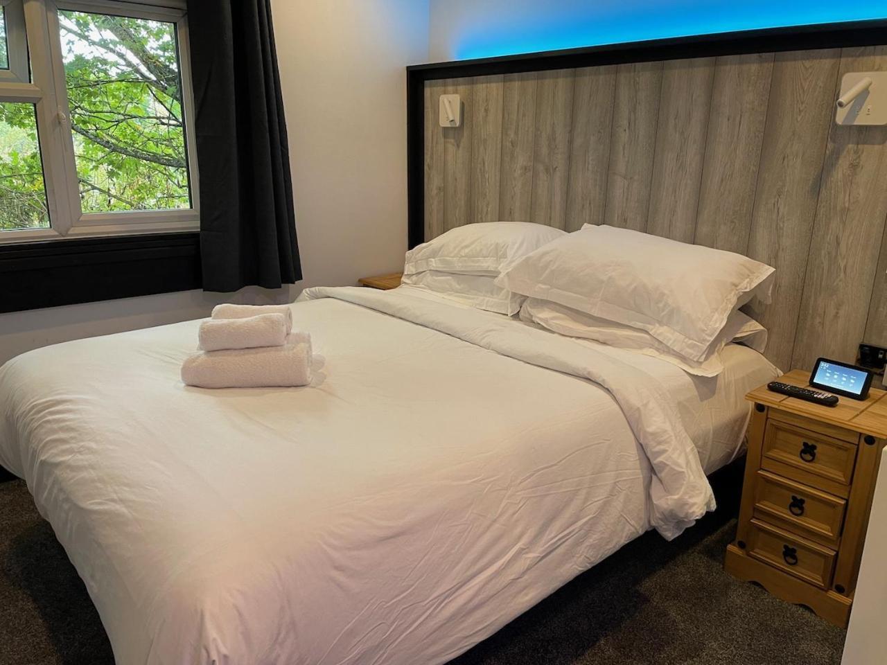 בדוורת' Thewaterfrontlodges מראה חיצוני תמונה